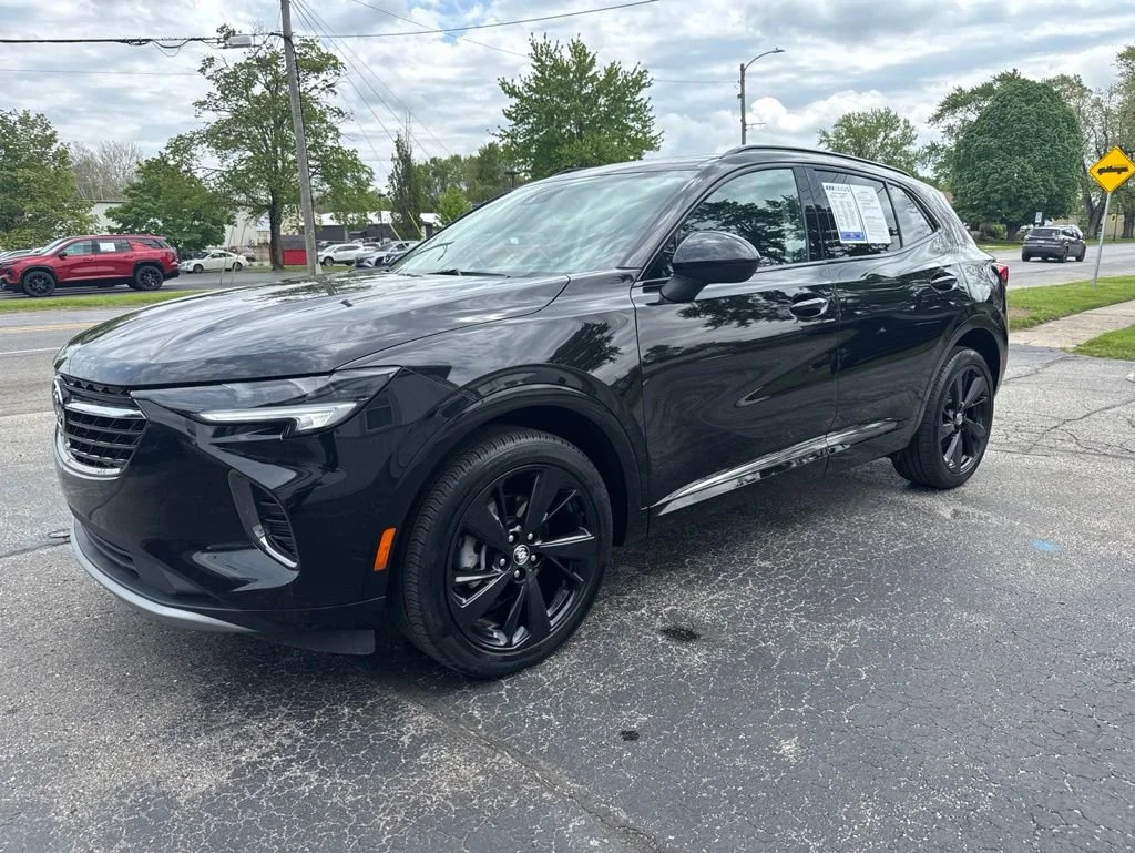 Used 2023 Ebony Twilight Metallic Buick Essence image 3