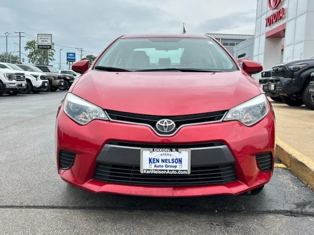 Used 2016 Barcelona Red Metallic Toyota LE image 2