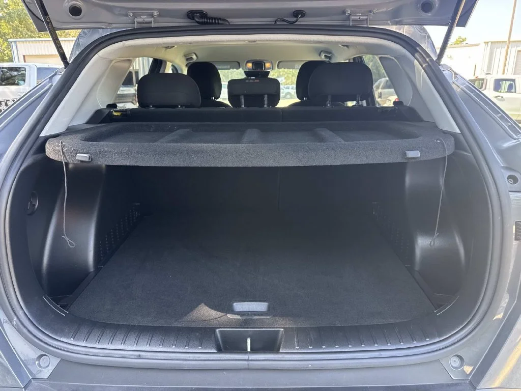 Used 2025 Gray Hyundai SEL image 15