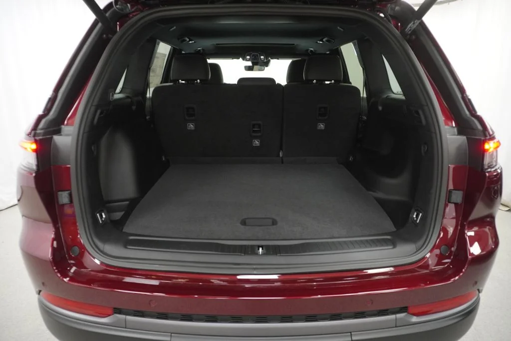New 2026 Velvet Red Pearl-Coat Exterior Paint Jeep Altitude image 30