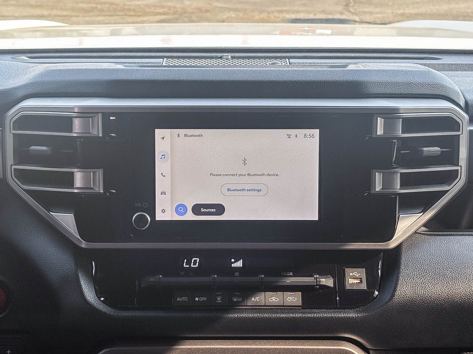 Used 2025 Ice Cap Toyota SR5 image 17