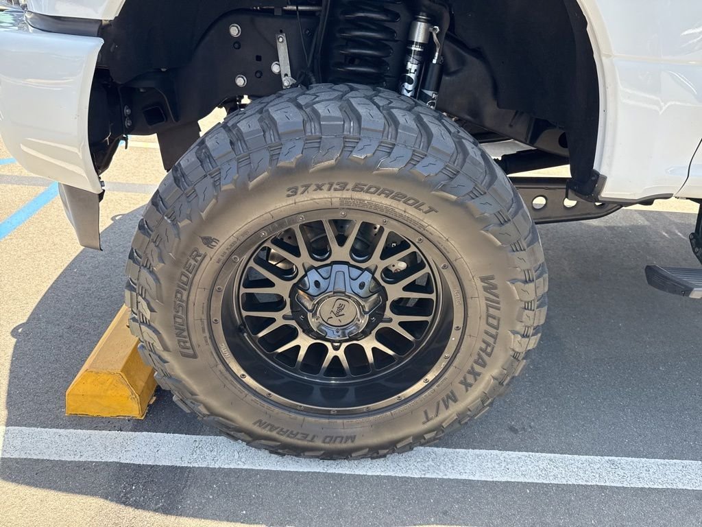 Used 2019 White Ford XLT image 4