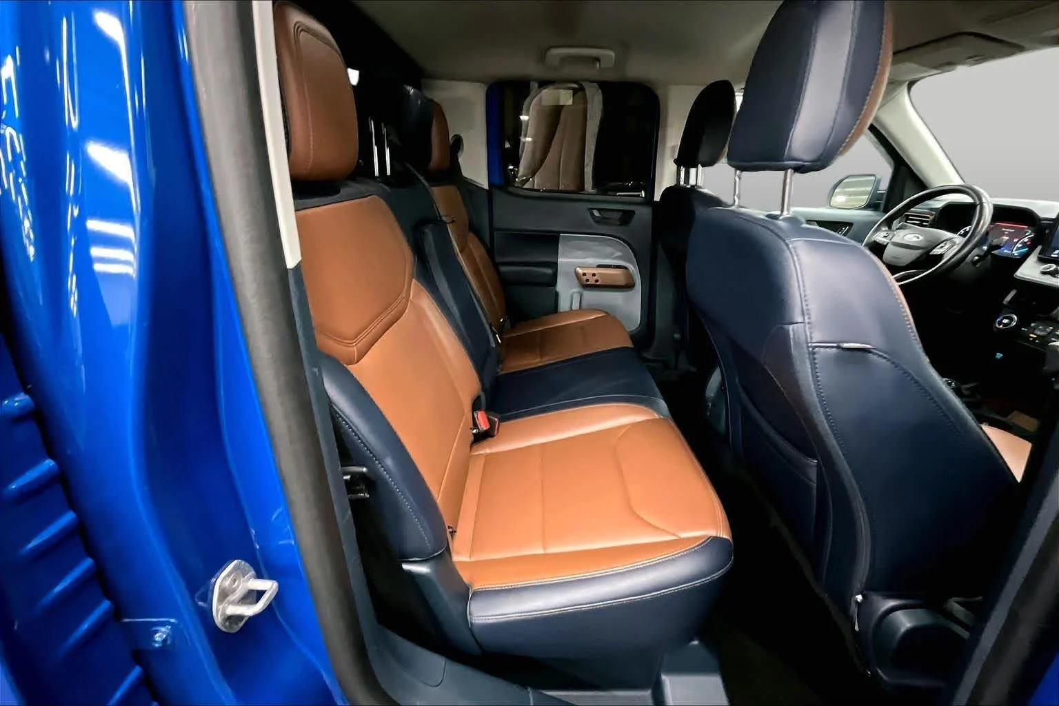 Used 2022 Velocity Blue Metallic Ford Lariat image 20