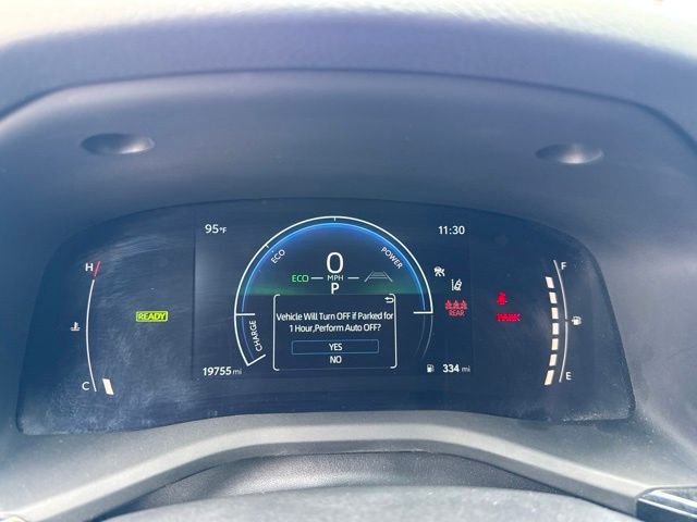 2025 Toyota Camry SE - Photo 26