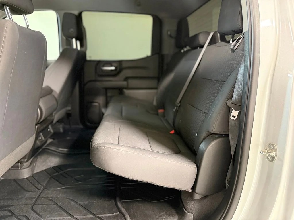 Used 2020 Silver Chevrolet Custom image 16
