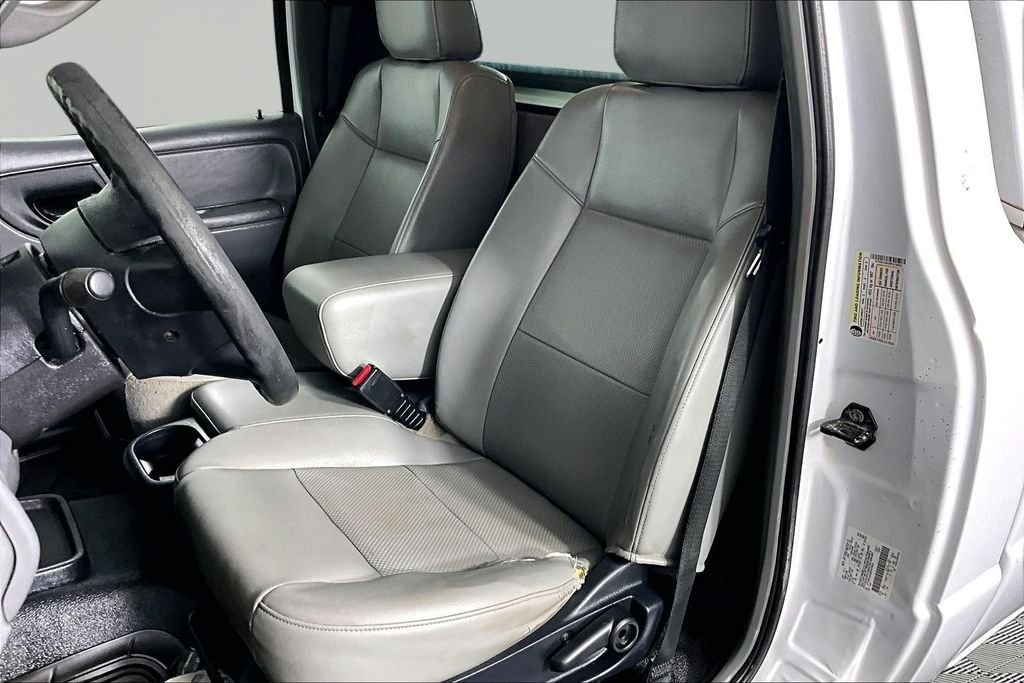 Used 2011 White Ford XL image 14