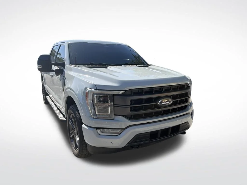 Used 2023 Avalanche Ford Lariat image 2