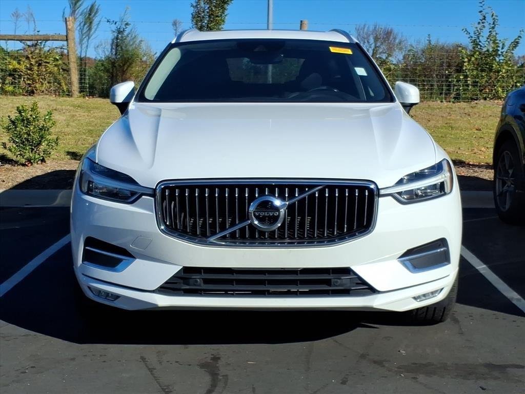 2021 Volvo XC60 Inscription photo 2