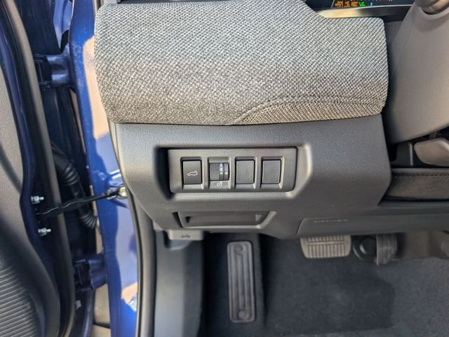 New 2026 SAPPHIRE BLUE PEARL Subaru Premium image 8