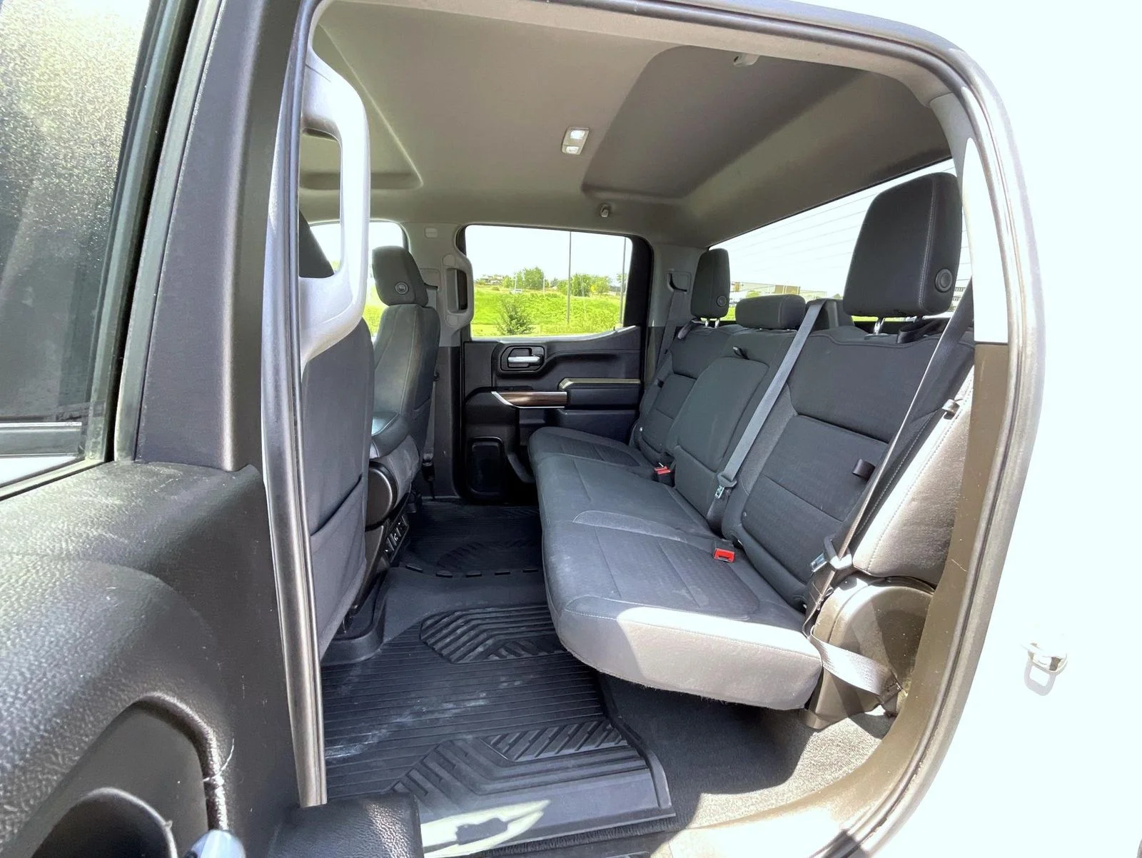 Used 2021 Silver Chevrolet RST image 20