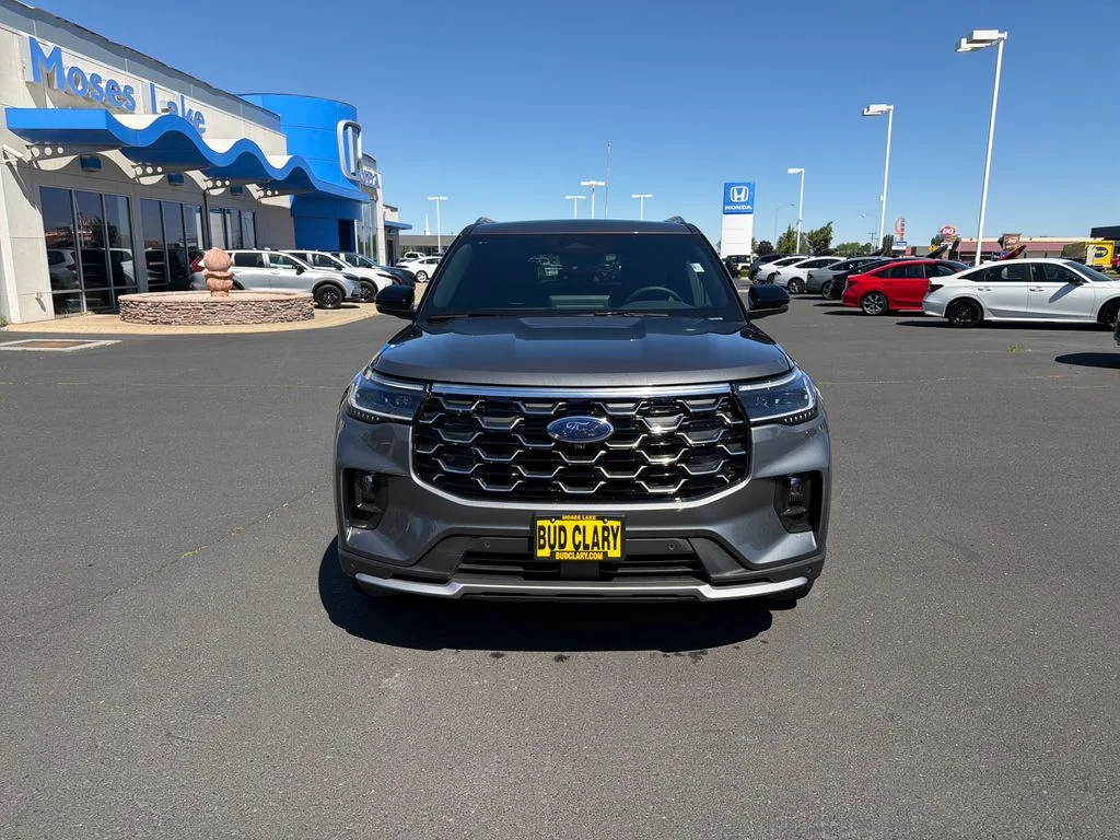 New 2026 Gray Ford Platinum image 8