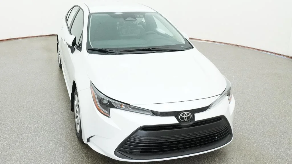 New 2026 Wind Chill Pearl Toyota LE image 8