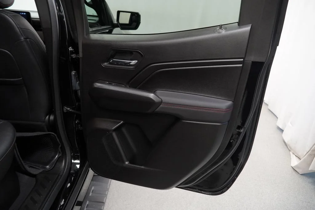 Used 2024 Black Chevrolet Z71 image 26