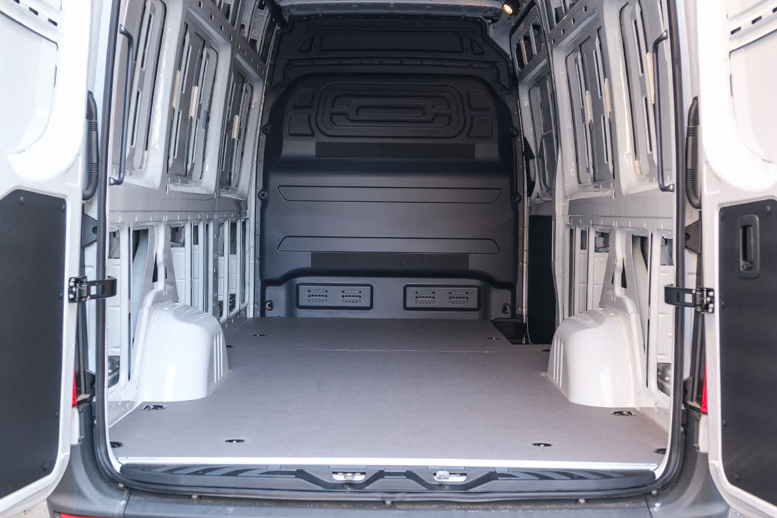 New 2025 Arctic White Mercedes-Benz Cargo 170 WB High Roof RWD Electric Motor image 30