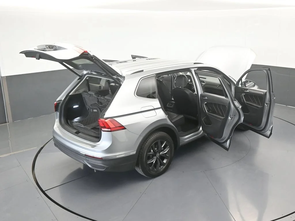 Used 2024 Silver Metallic Volkswagen 2.0T SE image 69