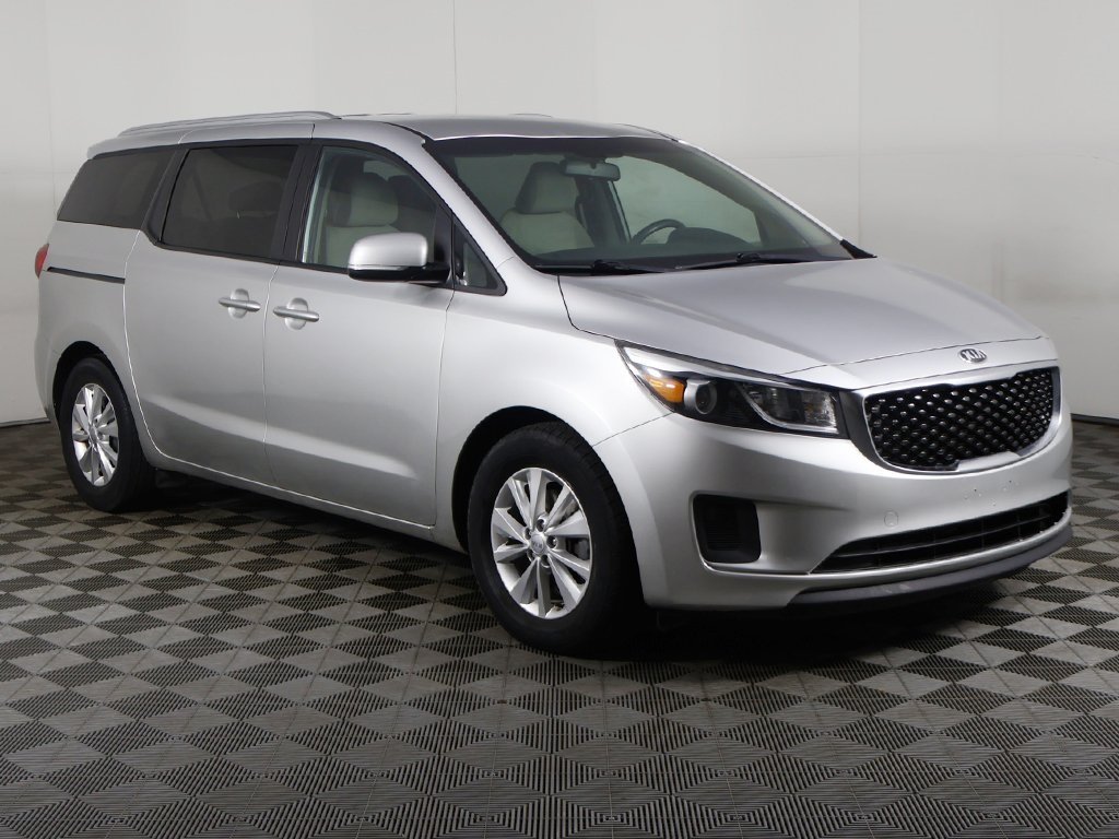 Used 2016 Kia Sedona LX with VIN KNDMB5C12G6174494 for sale in Akron, OH