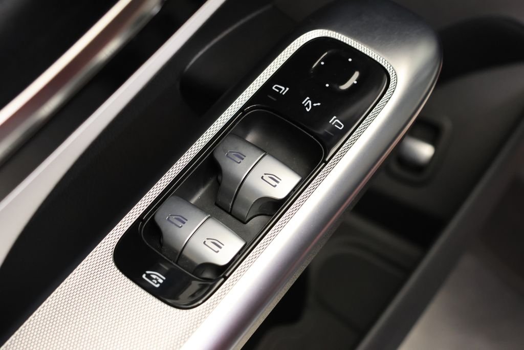 2026 Mercedes-Benz GLC Base - Photo 32