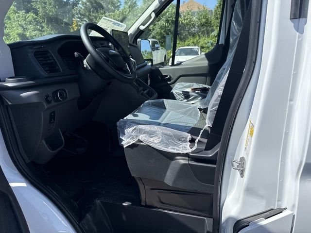 New 2026 Oxford White Ford Cargo Van image 8