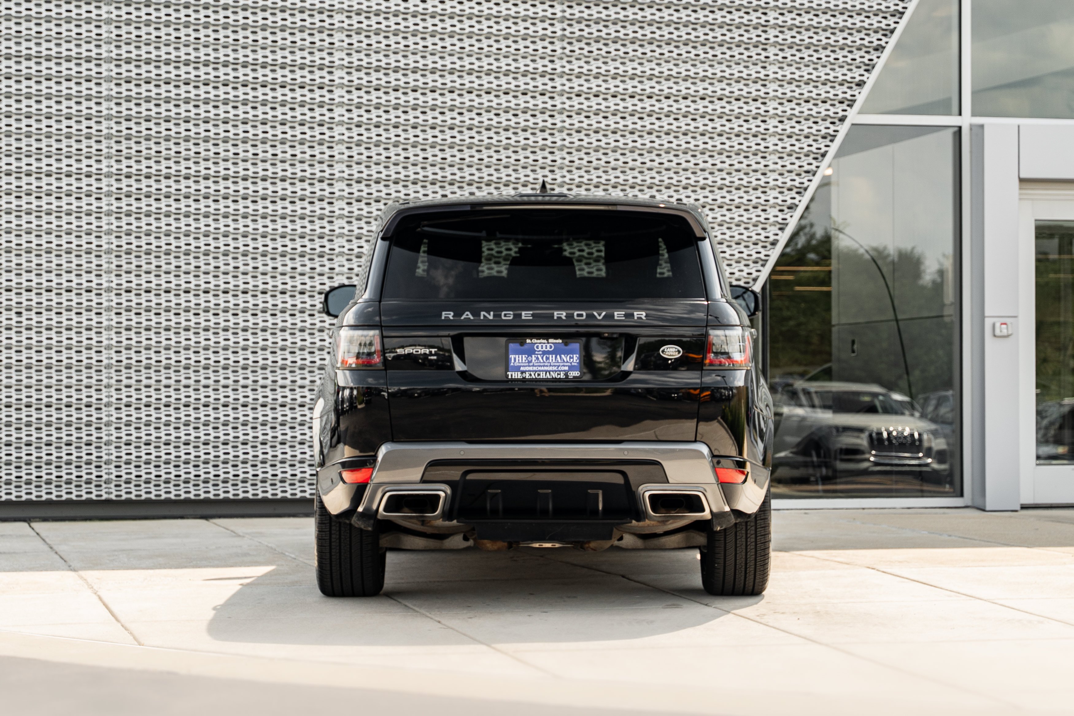 Used 2021 Santorini Black Metallic Land Rover HSE Silver Edition image 27