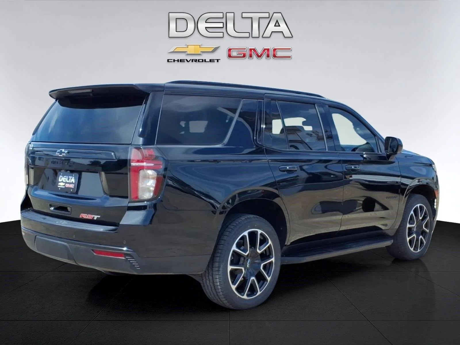 Used 2023 BLACK Chevrolet RST image 5