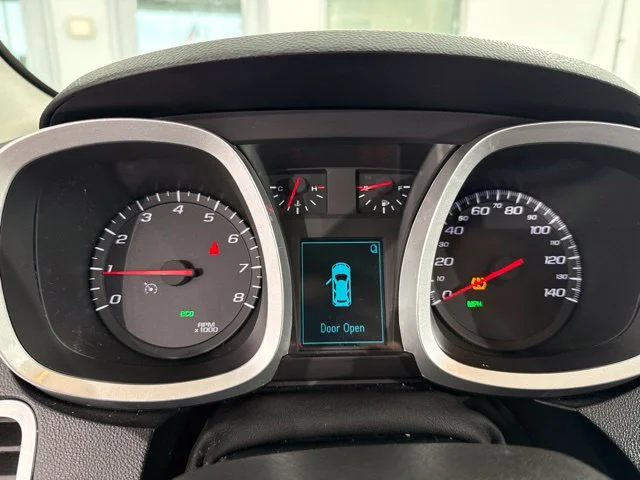 Used 2015 White Chevrolet LT image 22