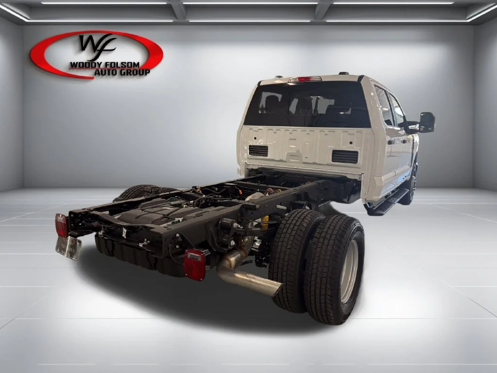 New 2027 White Ford XL image 7