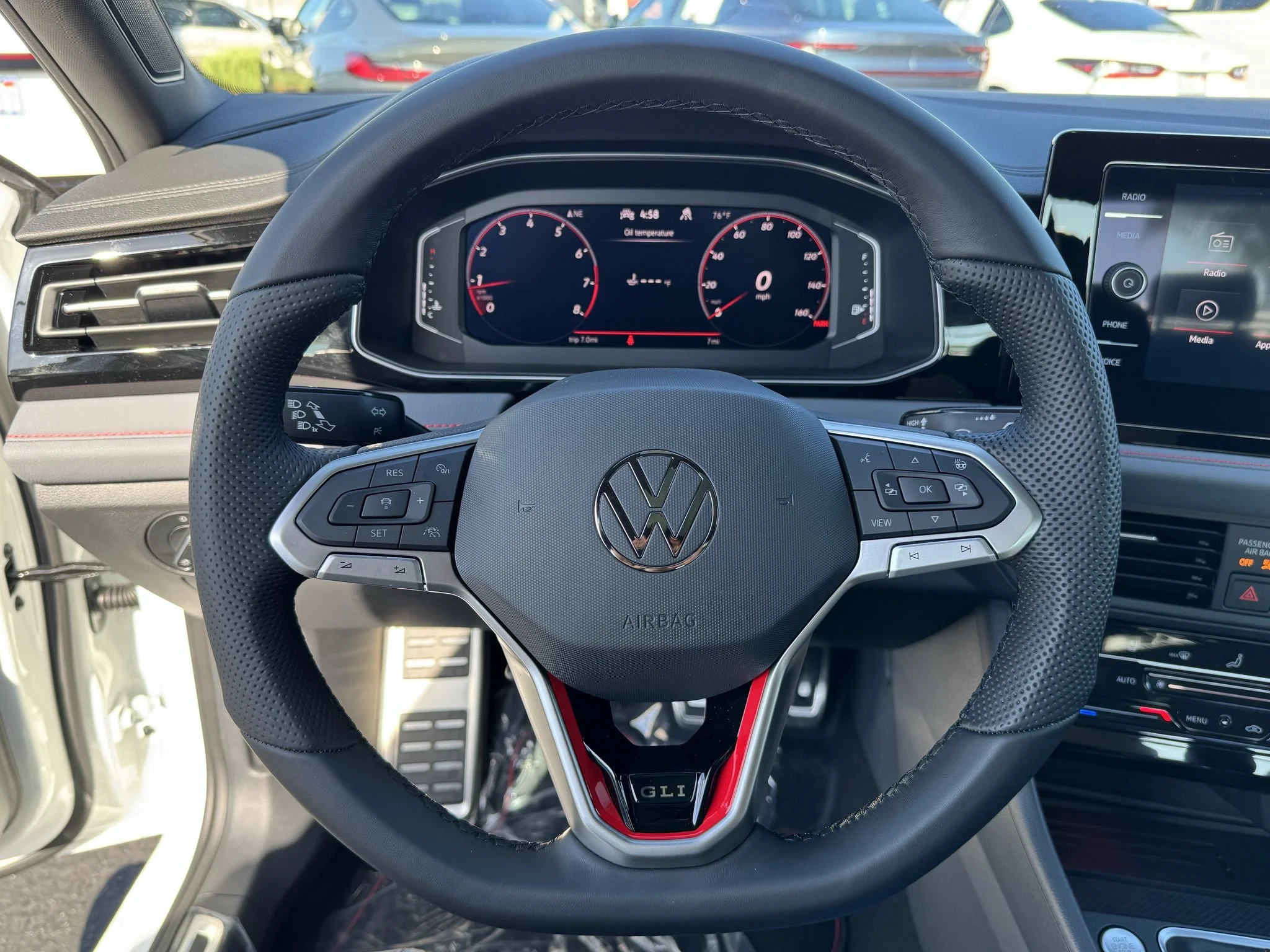 New 2026 Pure White w/Deep Black Roof Volkswagen Autobahn image 18