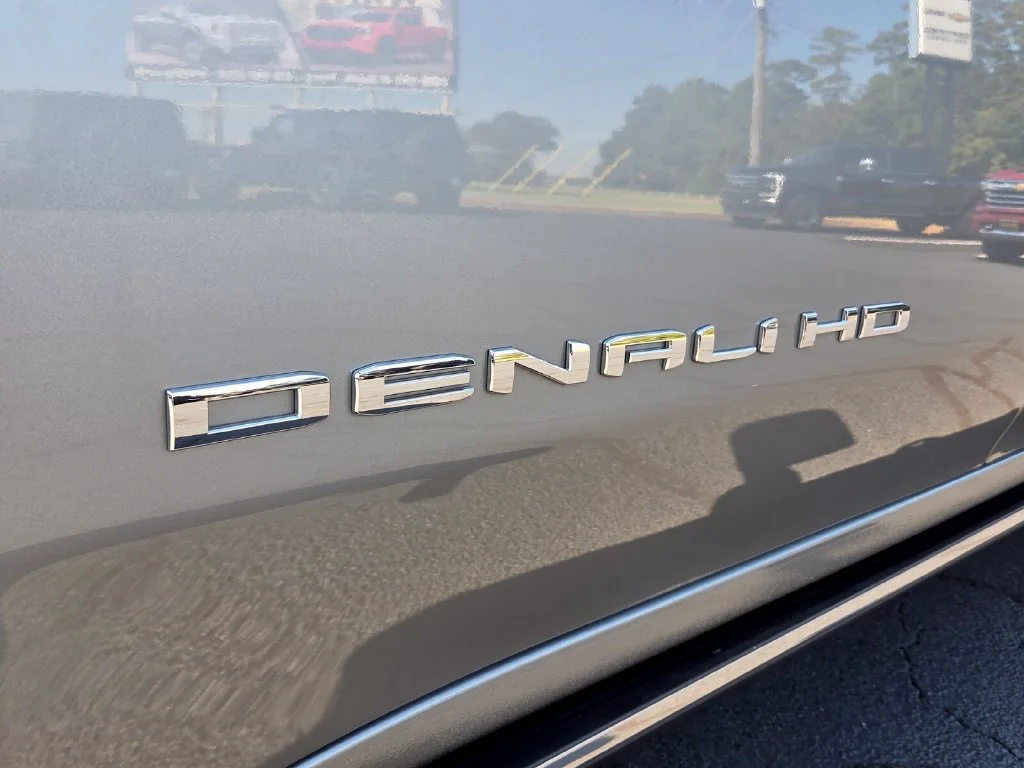 Used 2024 Sterling Metallic GMC Denali image 19
