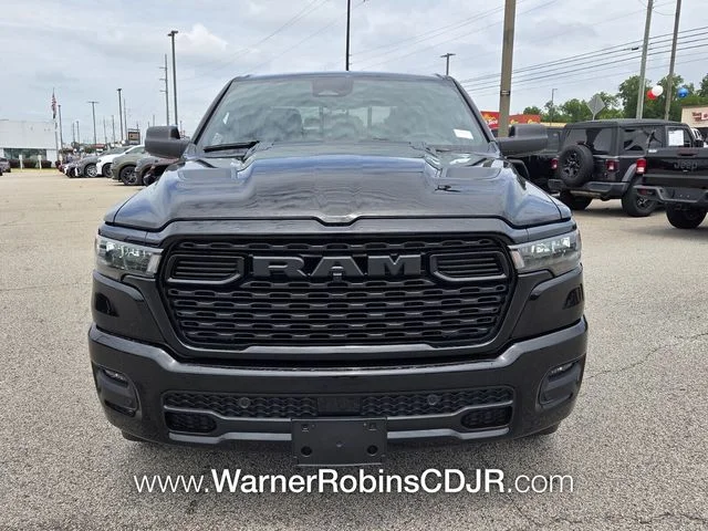 New 2026 Diamond Black Crystal Pearl-Coat Exterior Paint RAM Tradesman image 2