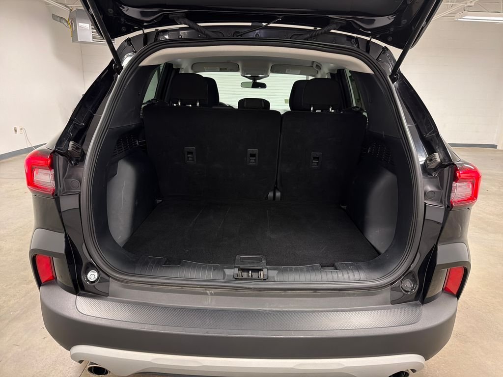 Used 2025 Black Ford Active image 17