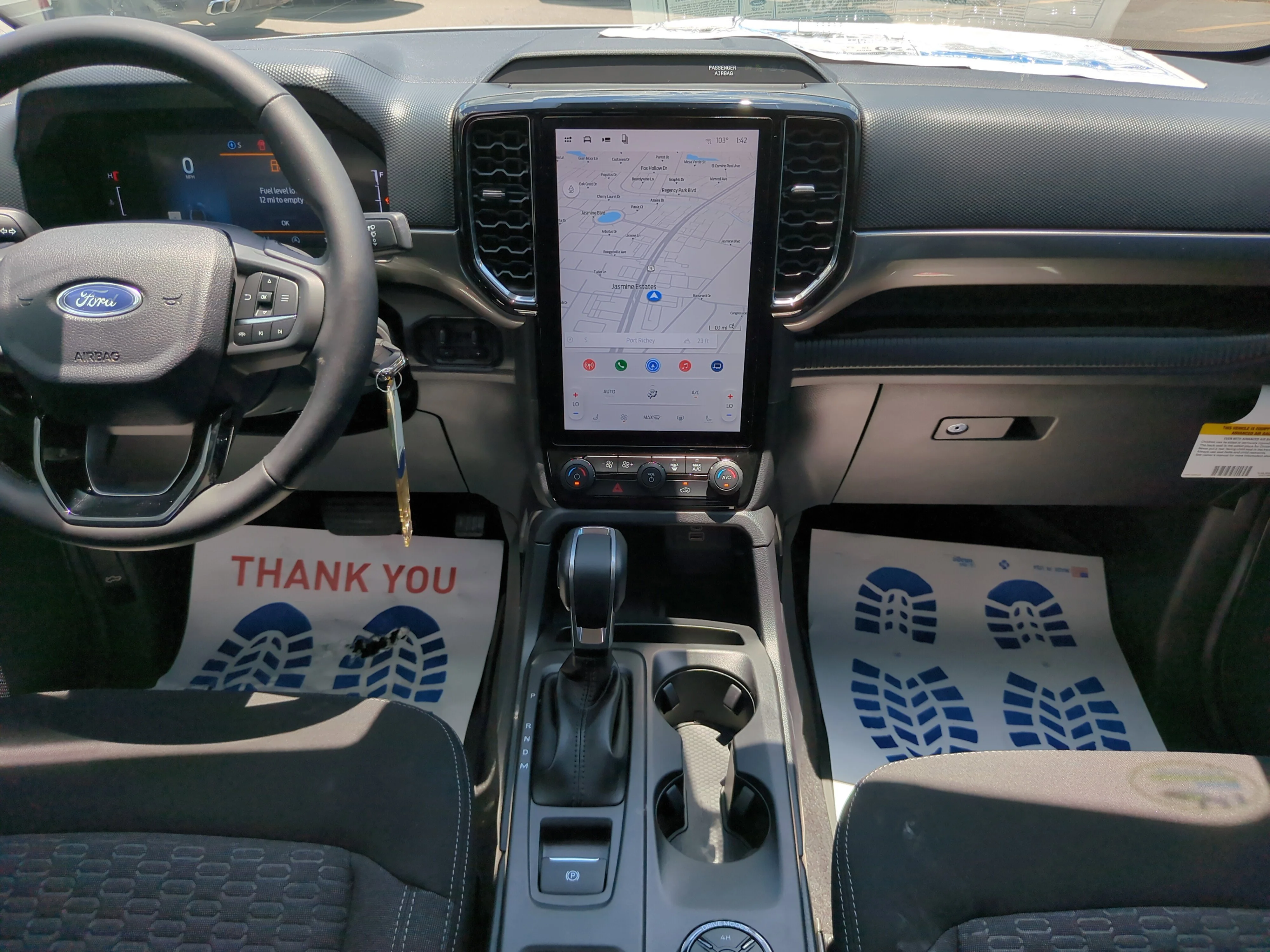 New 2026 Oxford White Ford XLT image 14