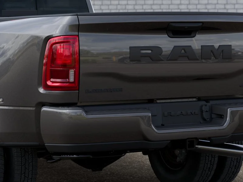 New 2026 Granite Crystal Metallic Clear-Coat Exterior Paint RAM Laramie image 15