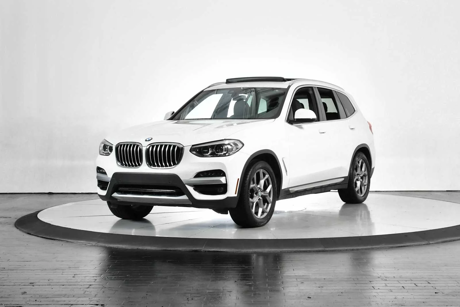 2020 BMW X3 xDrive30i's photo