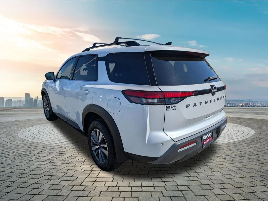 New 2026 Everest White Pearl TriCoat Nissan SL image 6