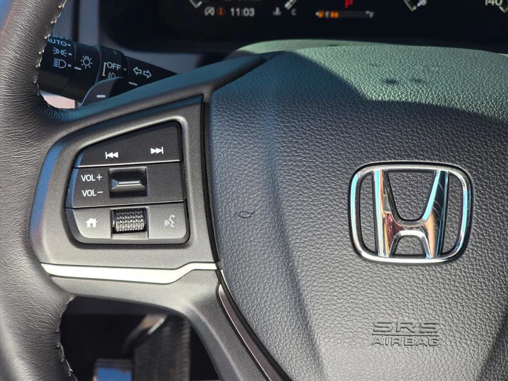 Used 2025 White Honda Sport image 17