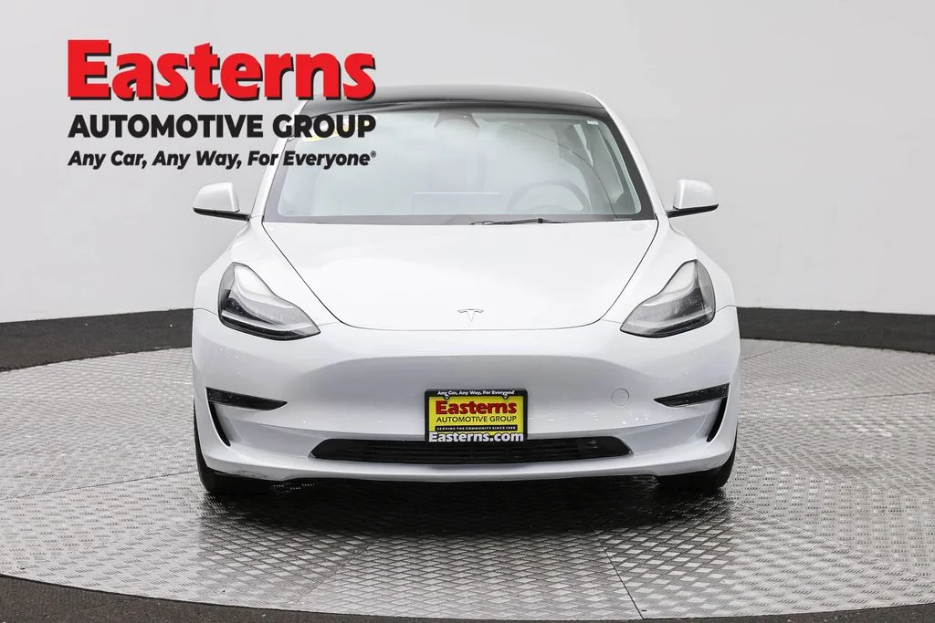 Used 2023 White Tesla Base image 2