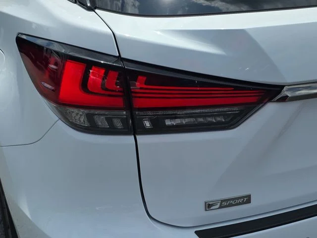 Used 2022 White Lexus 450h F Sport image 36