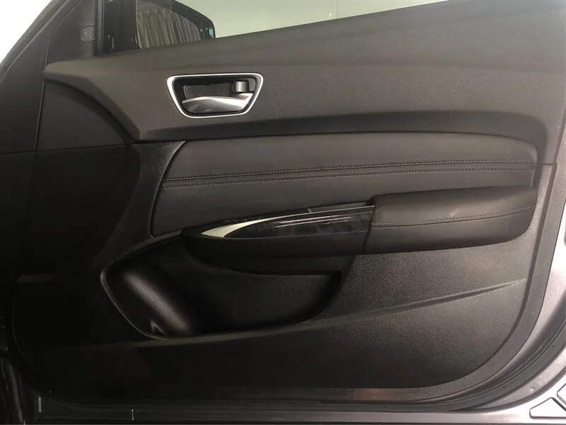 Used 2019 Modern Steel Metallic Acura w/Technology Pkg image 18