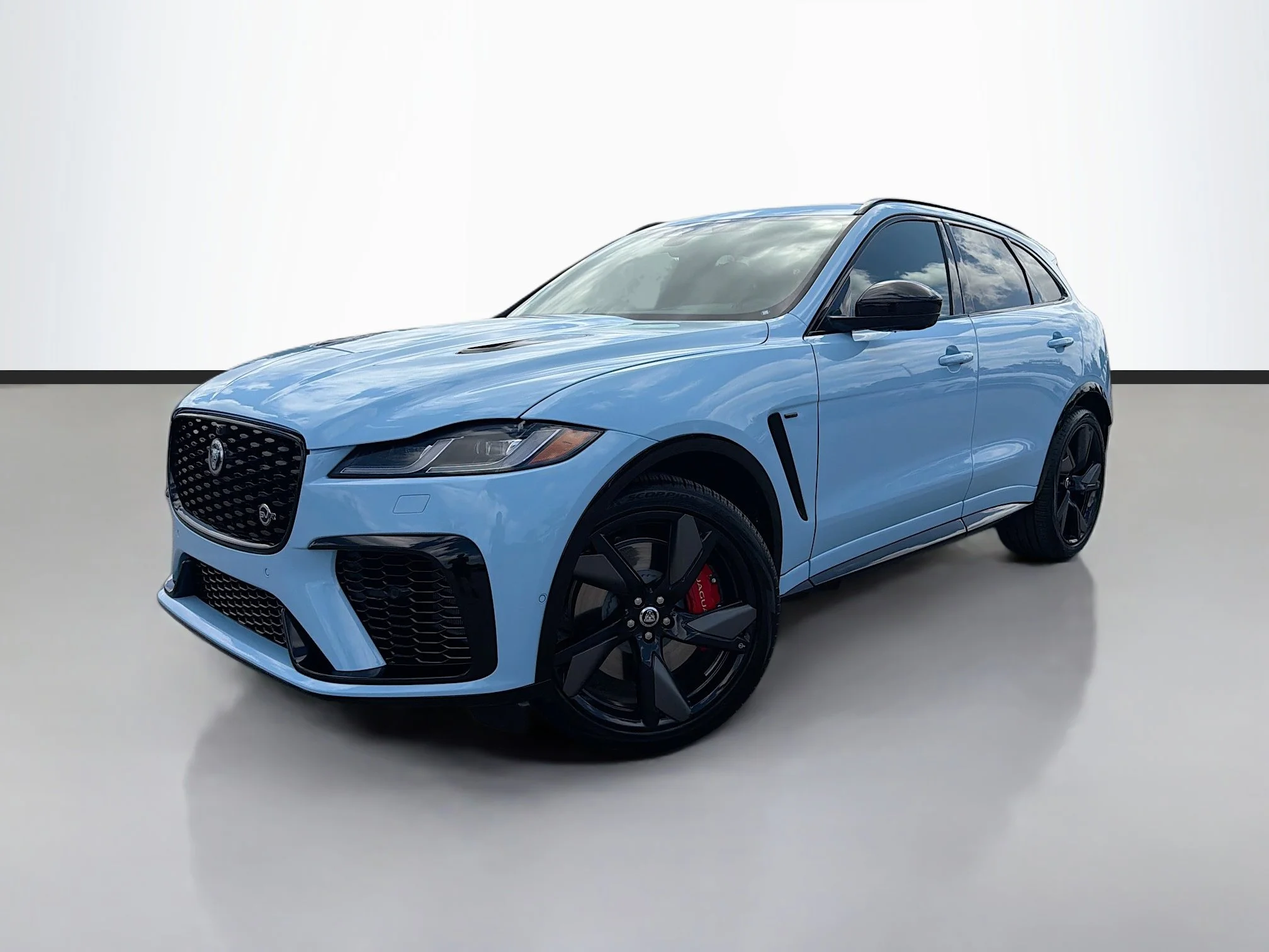 2026 Jaguar F-PACE SVR 575 Edition AWD's photo