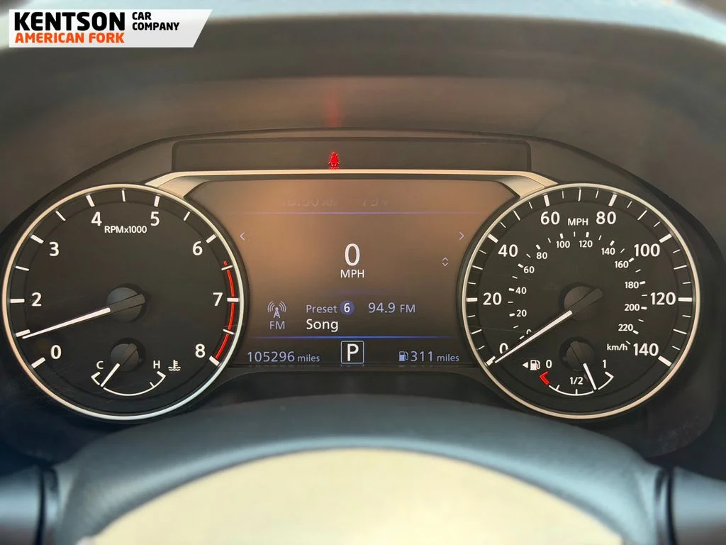 Used 2019 Black Nissan 2.5 SV image 13