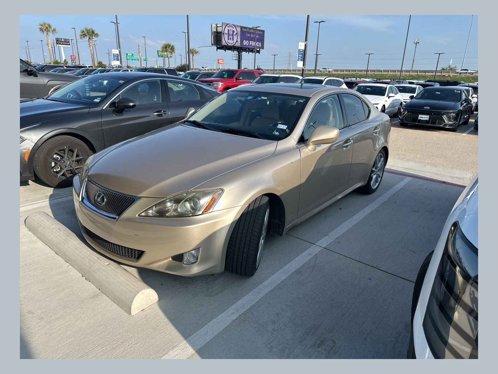 2006 Lexus IS 350's photo