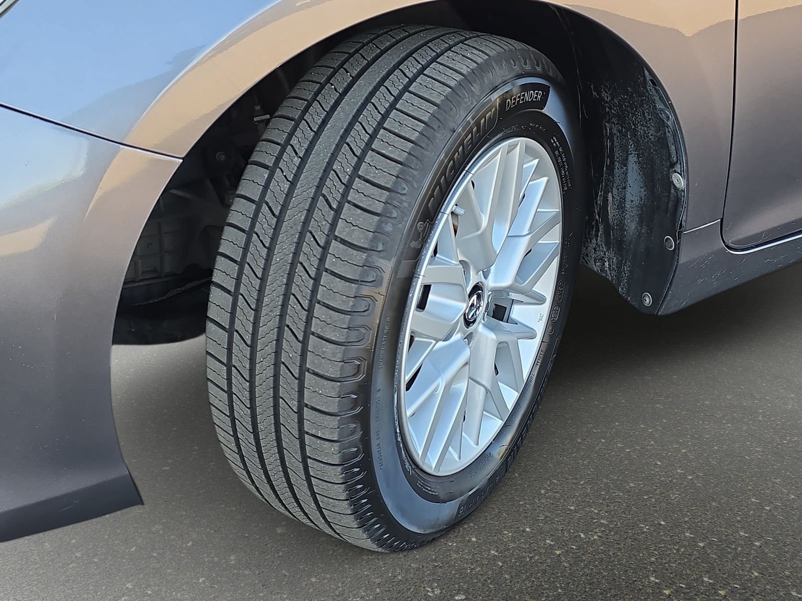 Used 2017 Gray Toyota LE image 30