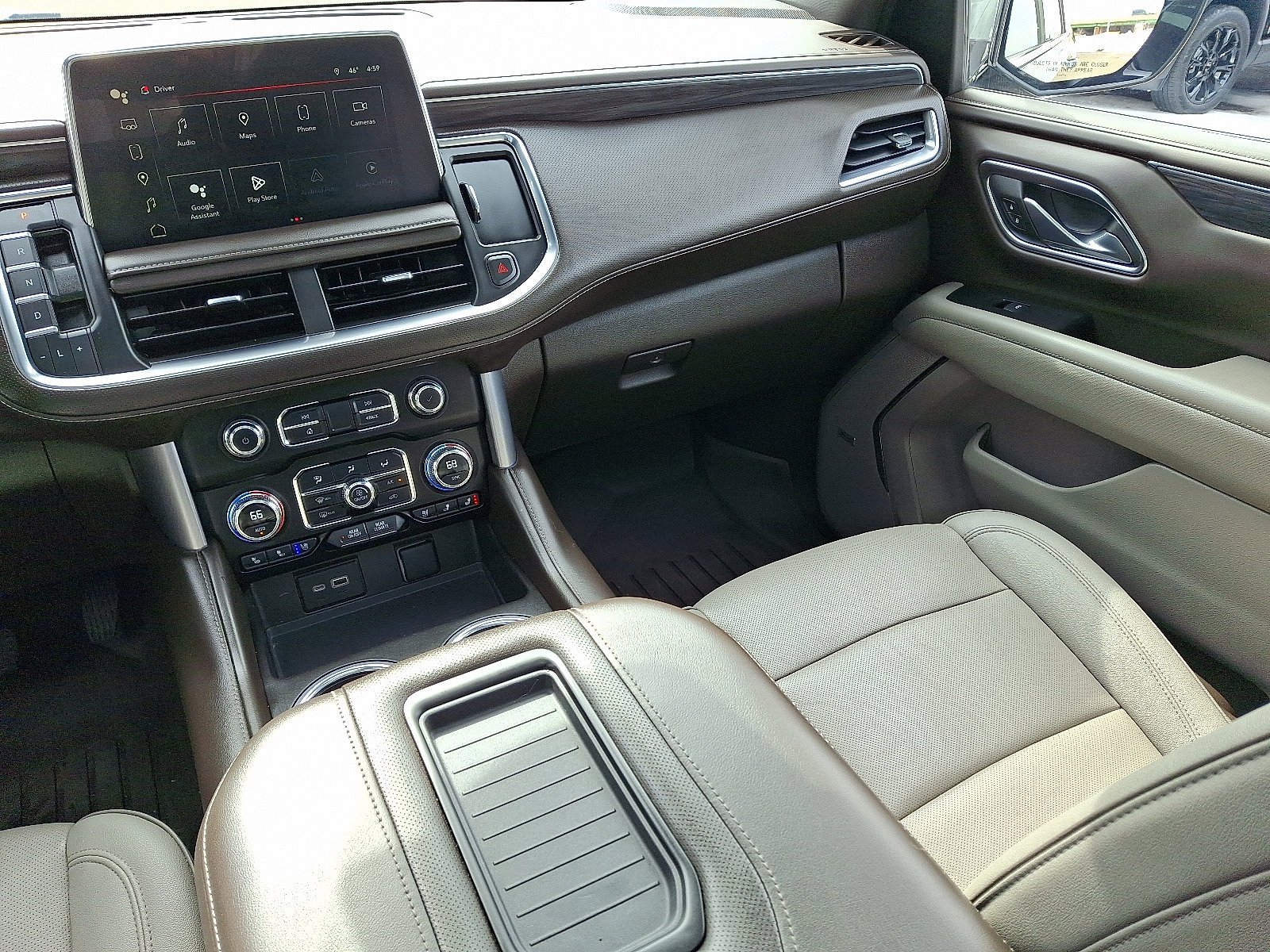 2023 GMC Yukon XL SLT - Photo 11