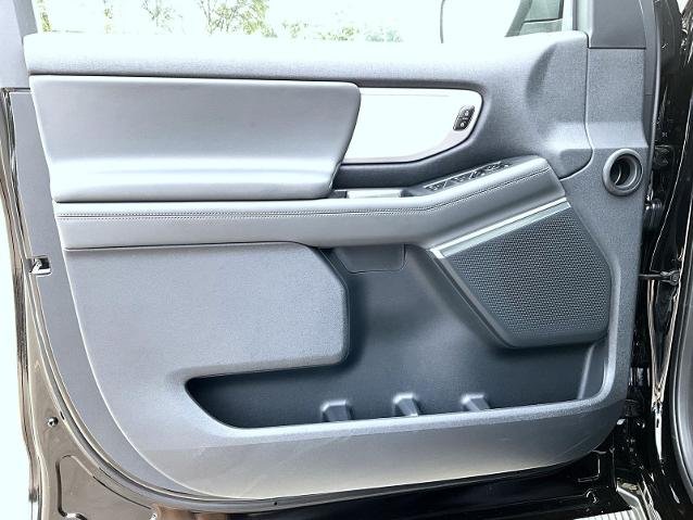 New 2027 Agate Black Metallic Ford Active image 41
