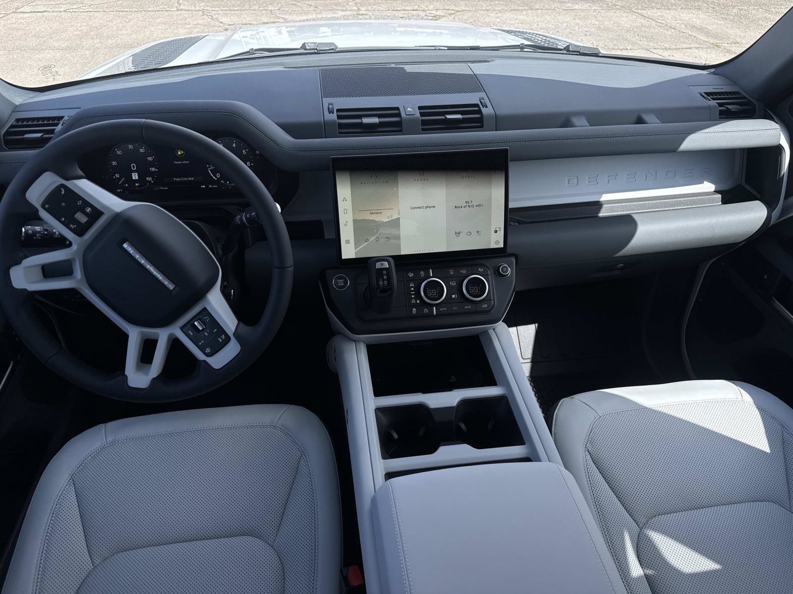 New 2026 Fuji White Land Rover S image 9