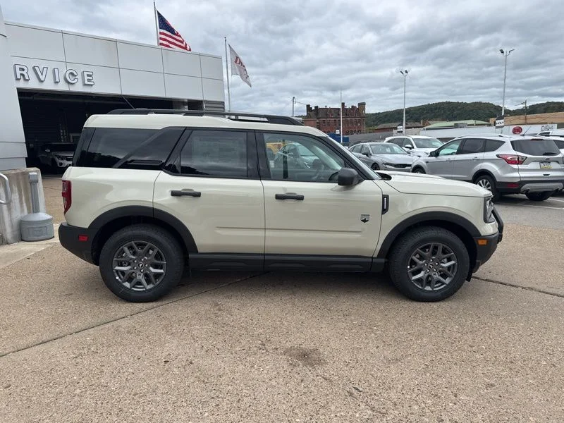 New 2025 Desert Sand Ford Big Bend® image 8