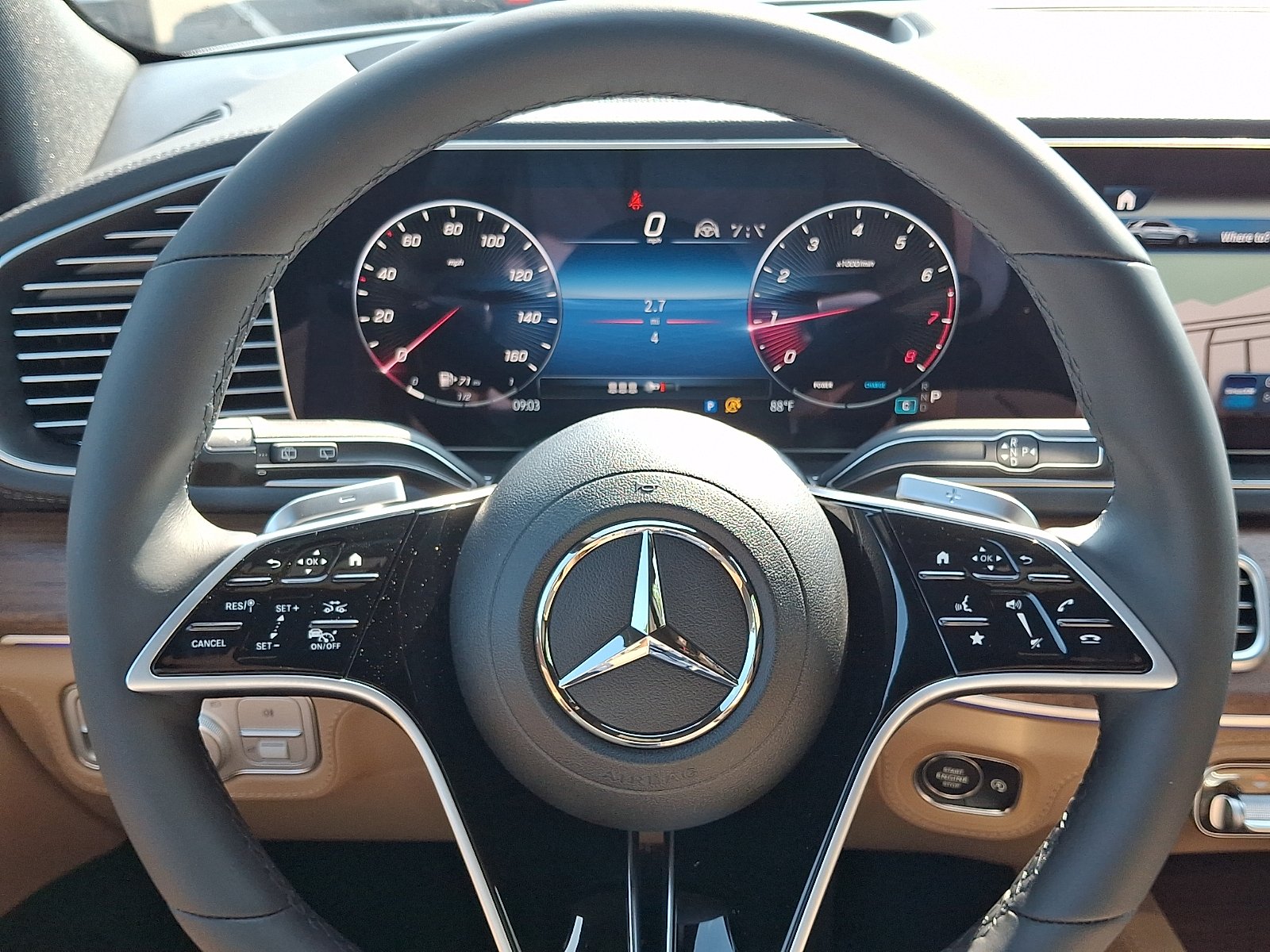 New 2026 MANUFAKTUR Moonlight White Metallic Mercedes-Benz GLE 350 image 14