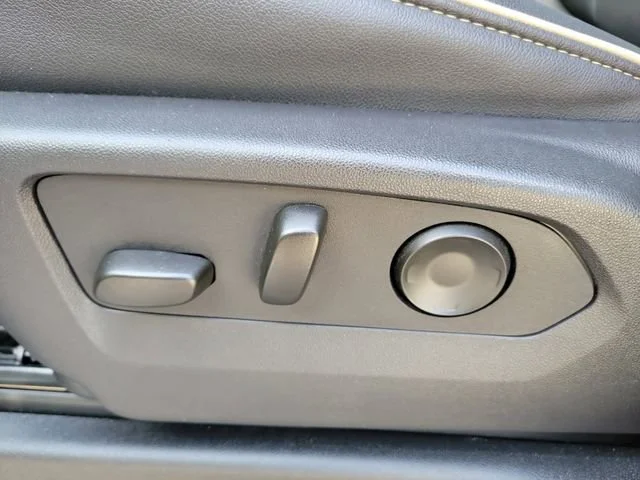 2025 Chevrolet Tahoe Premier - Photo 24