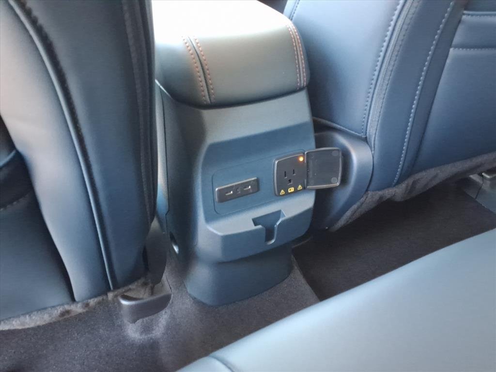 New 2026 Oxford White Ford Lariat® image 11