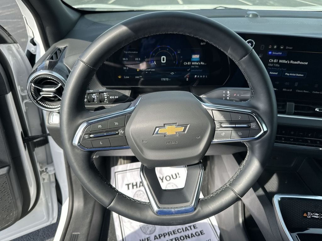 Used 2025 White Chevrolet LT image 20